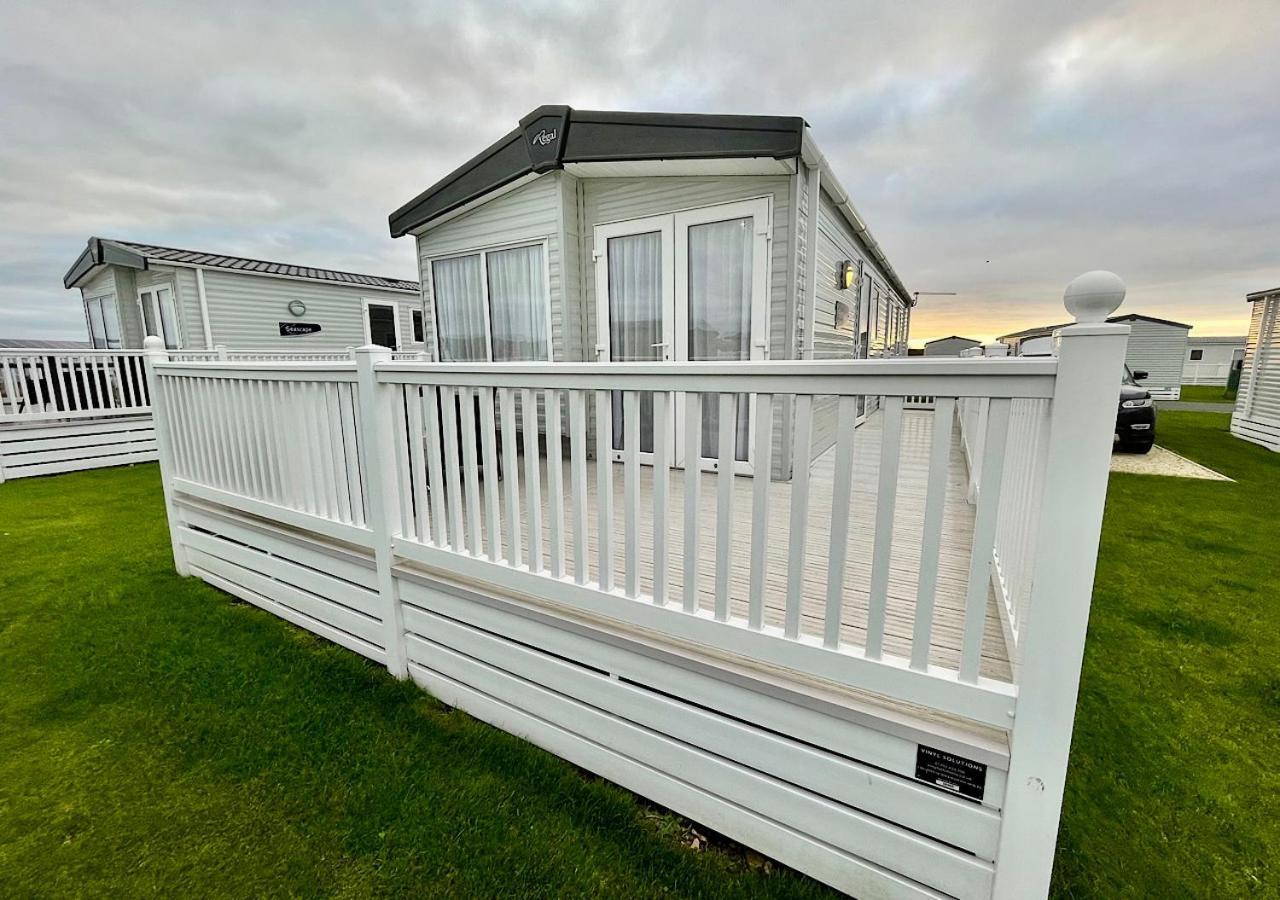 Luxury 3 Bedroom Caravan Between Perranporth And Newquay, Cornwall Ньюки Экстерьер фото