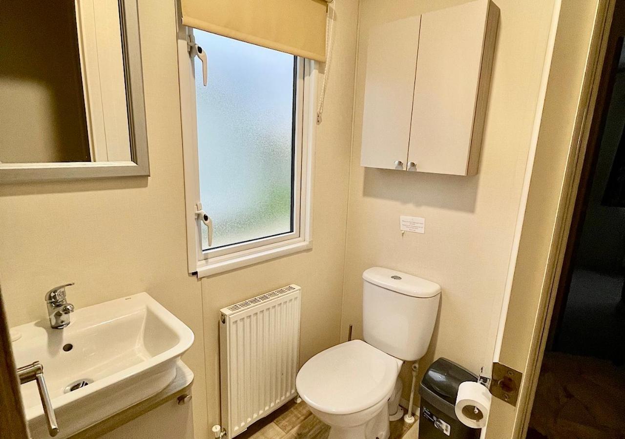 Luxury 3 Bedroom Caravan Between Perranporth And Newquay, Cornwall Ньюки Экстерьер фото